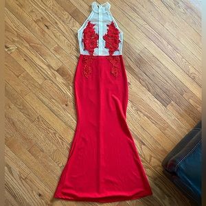 Prom Dress - Slim Fit Ballgown